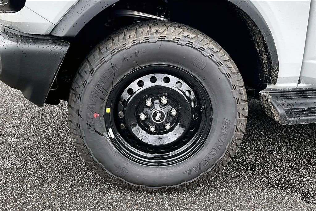 New 2026 Ford Bronco Outer Banks AWD/4WD image 12