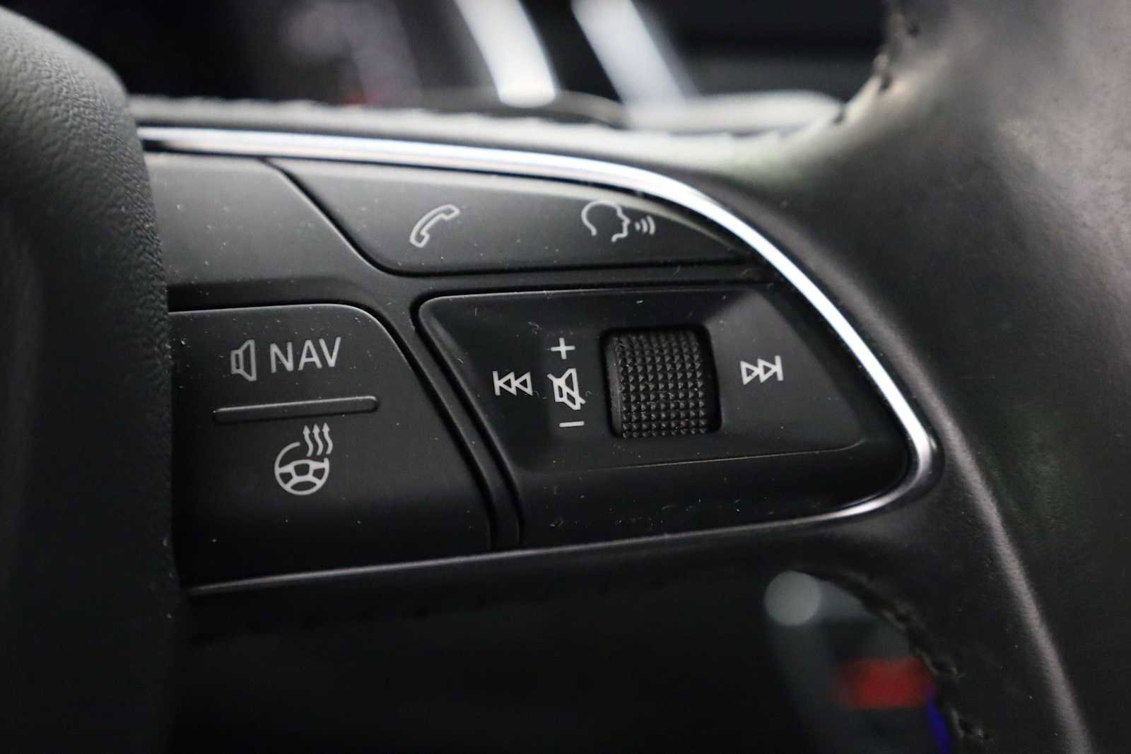 Used 2018 Audi Q7 3.0T Prestige image 26