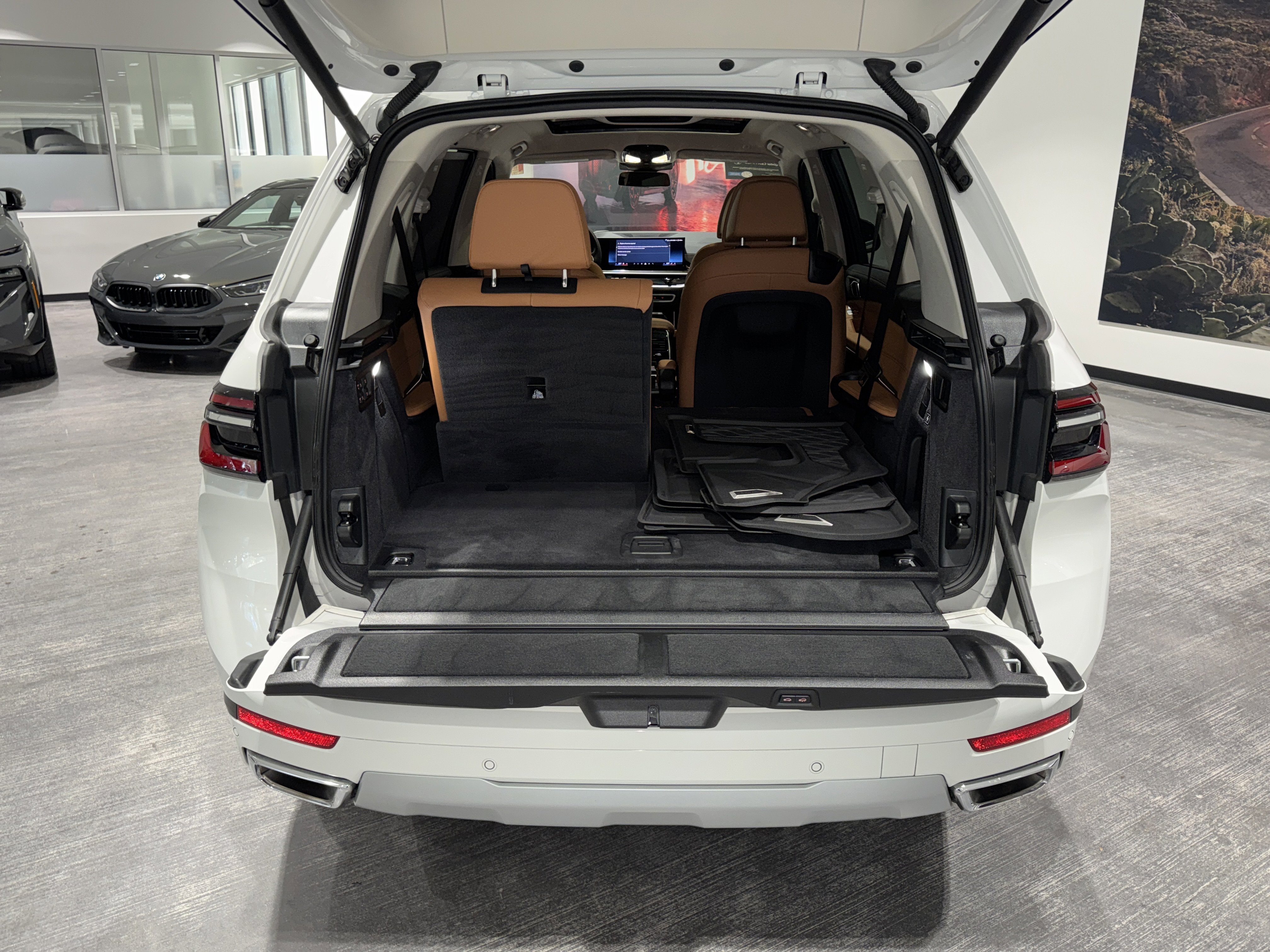 Certified 2025 BMW X7 xDrive40i w/ Premium Package image 13