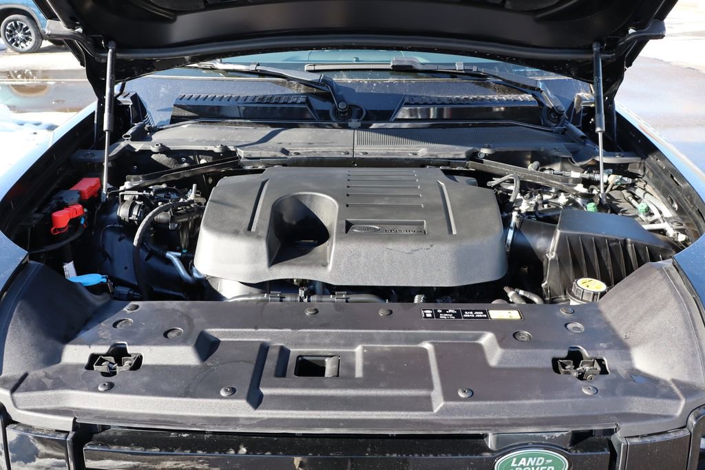 Used 2023 Land Rover Defender 90 X-Dynamic SE image 52