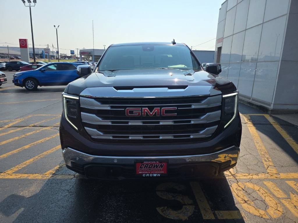 Used 2025 GMC Sierra 1500 SLE w/ Preferred Package AWD/4WD image 11