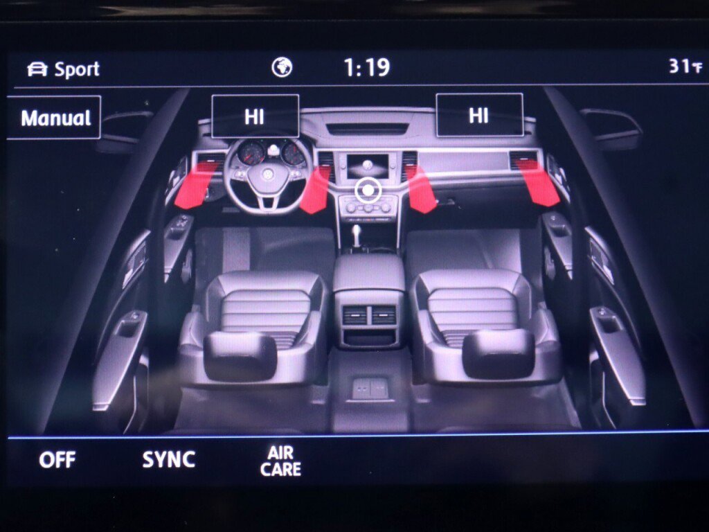 Used 2020 Volkswagen Atlas Cross Sport SEL image 17