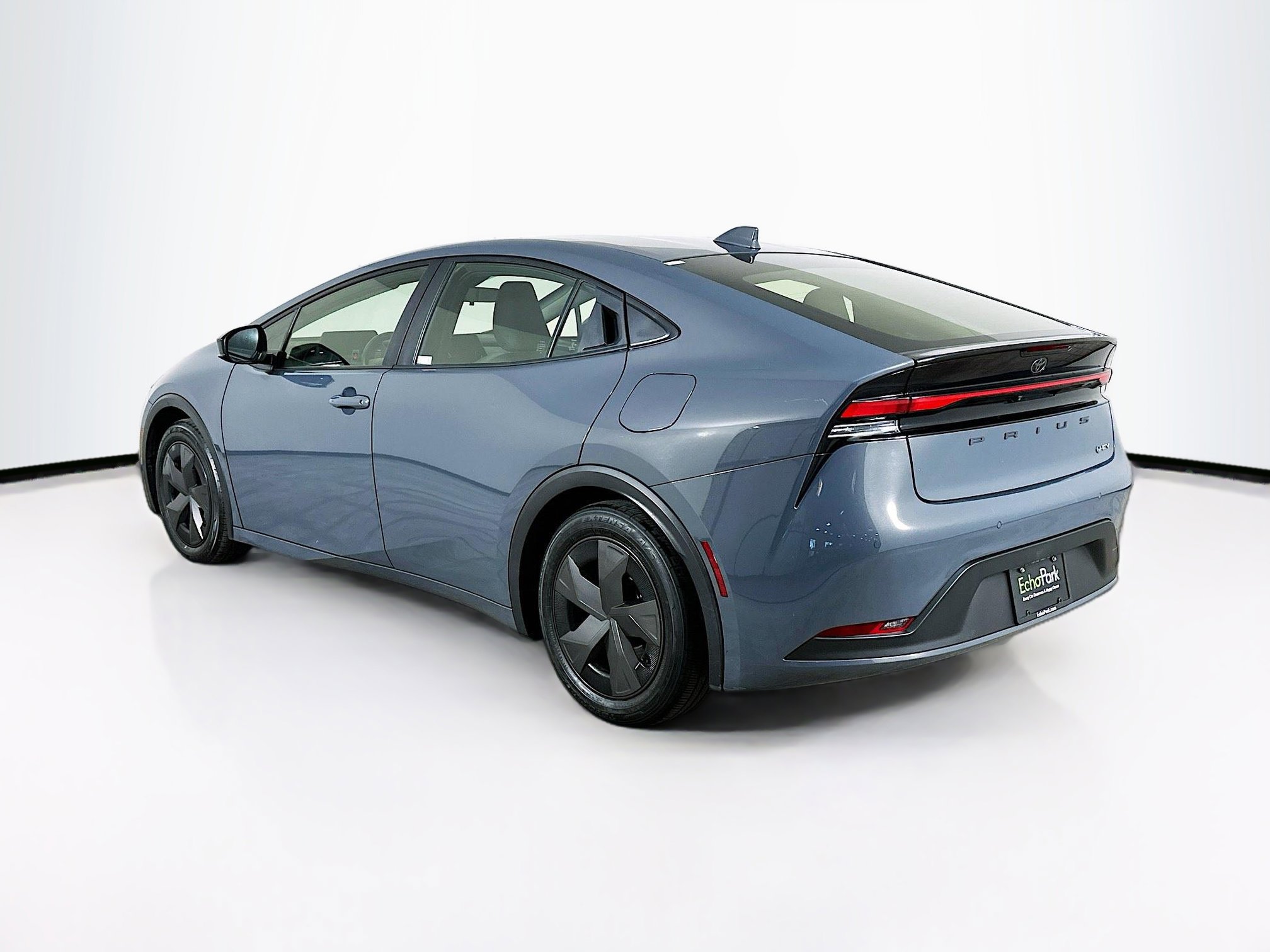 Used 2024 Toyota Prius LE image 5