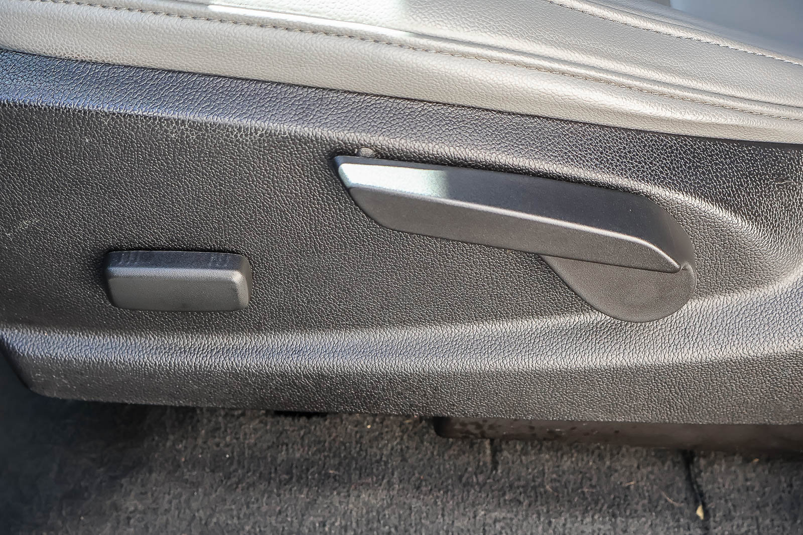 Used 2020 GMC Canyon 2WD Crew Cab w/ Convenience Package image 10