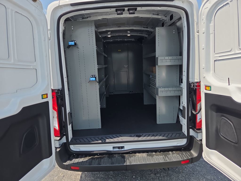 New 2024 Ford Transit 250 148 Medium Roof image 38