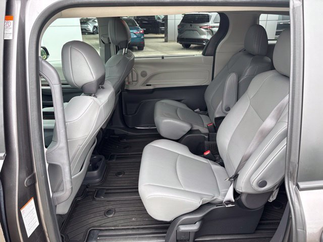 Used 2023 Toyota Sienna XLE w/ XLE Plus Package AWD/4WD image 25