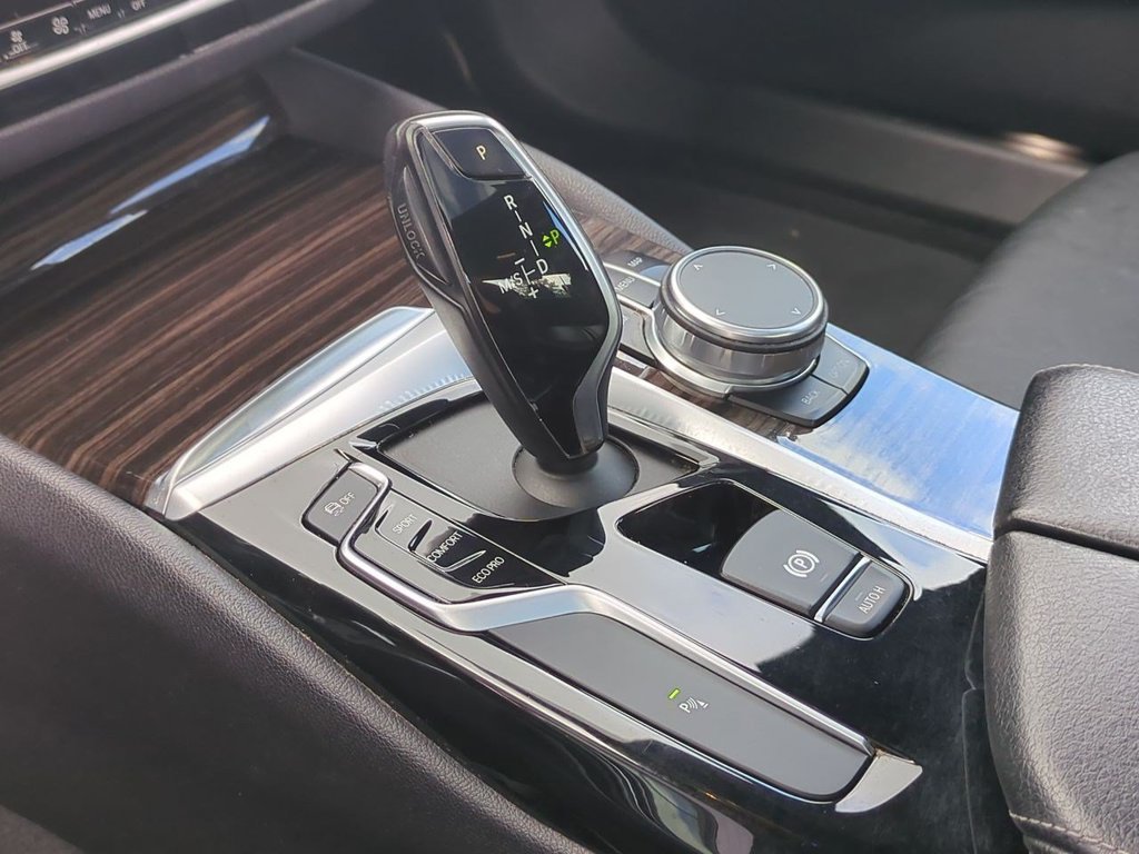 Used 2019 BMW 540i xDrive w/ Convenience Package AWD/4WD image 38