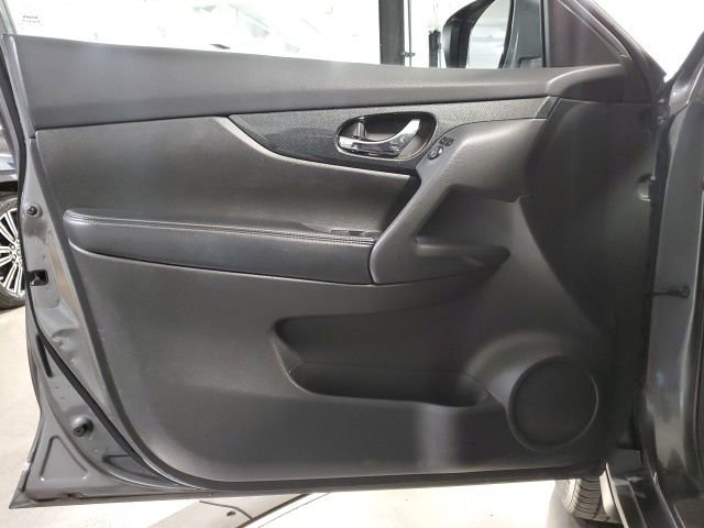 Used 2014 Nissan Rogue SL image 11
