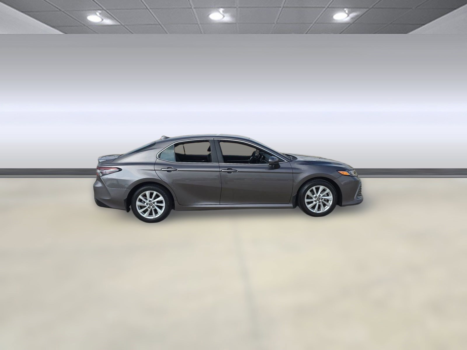 Used 2024 Toyota Camry LE image 7