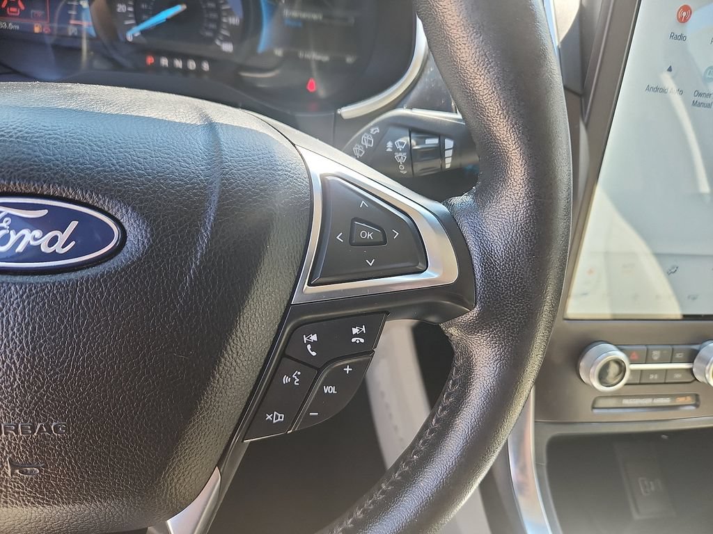 Used 2021 Ford Edge Titanium FWD image 16