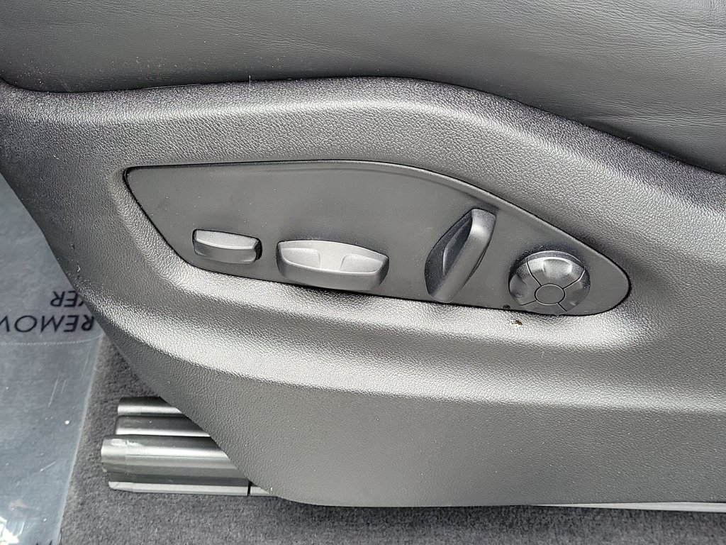 Certified 2026 Porsche Cayenne AWD/4WD image 28