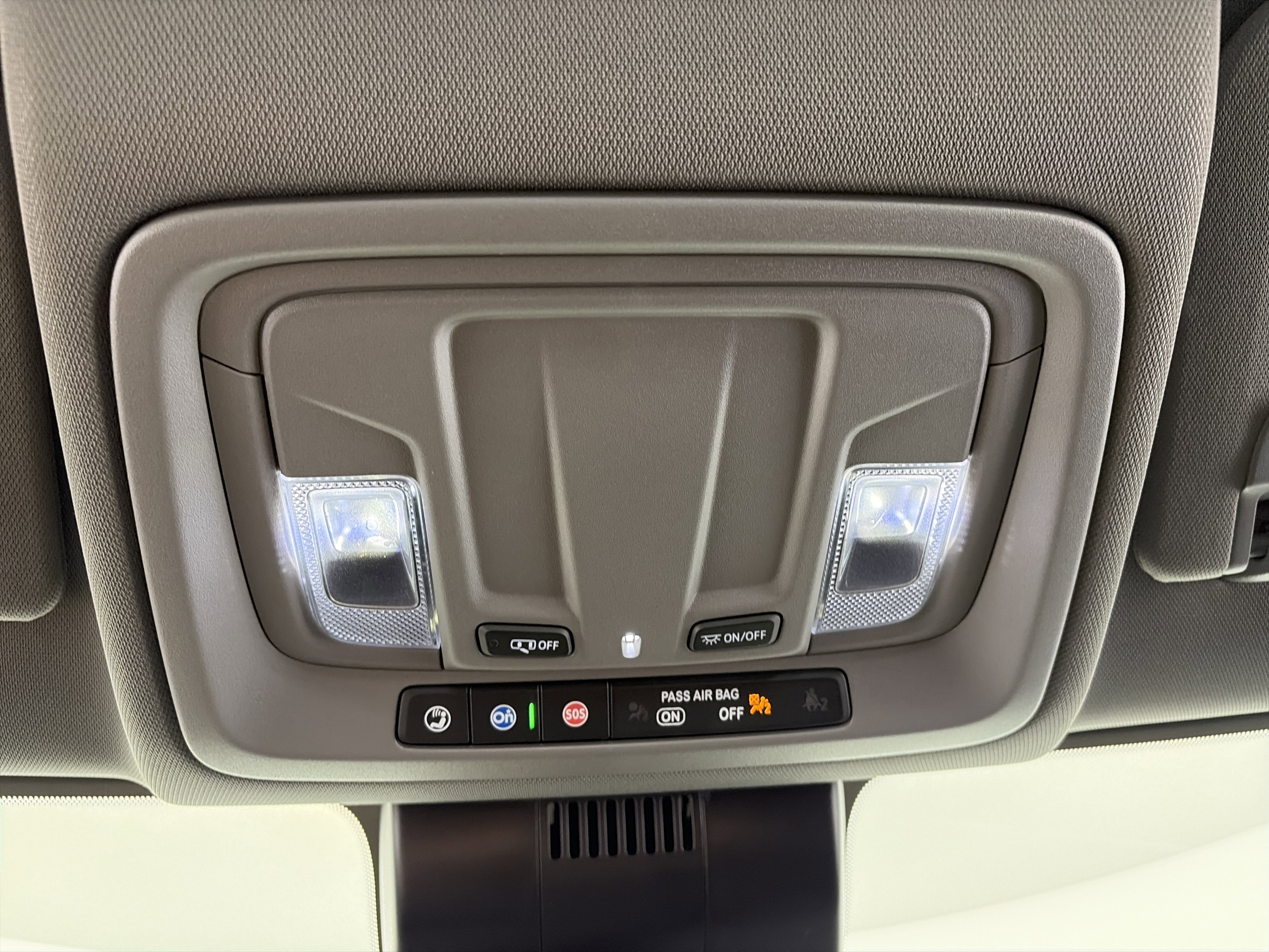 Used 2024 Chevrolet Silverado 1500 RST w/ Z71 Off-Road Package image 19