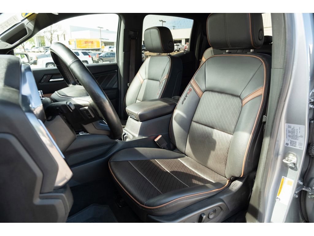 Used 2023 GMC Canyon AT4 w/ AT4 Premium Package AWD/4WD image 12