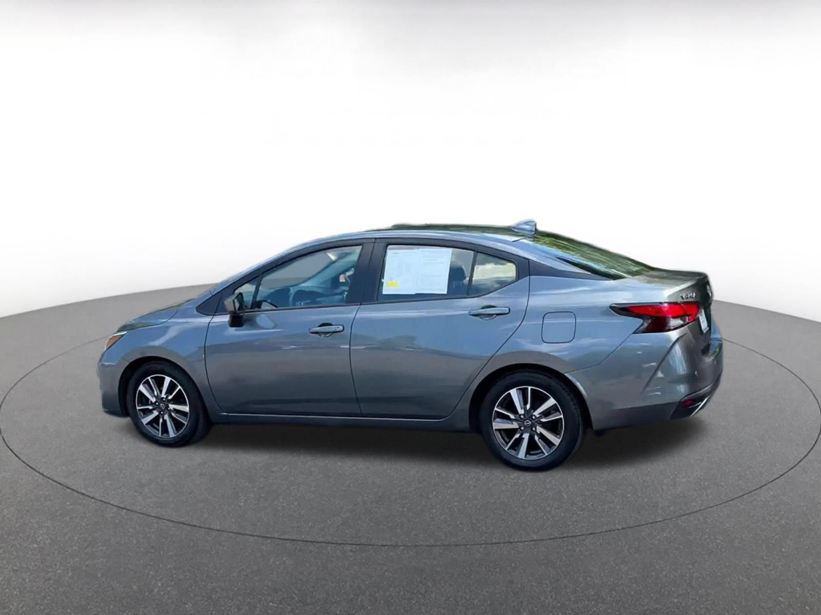 Used 2025 Nissan Versa SV FWD image 10