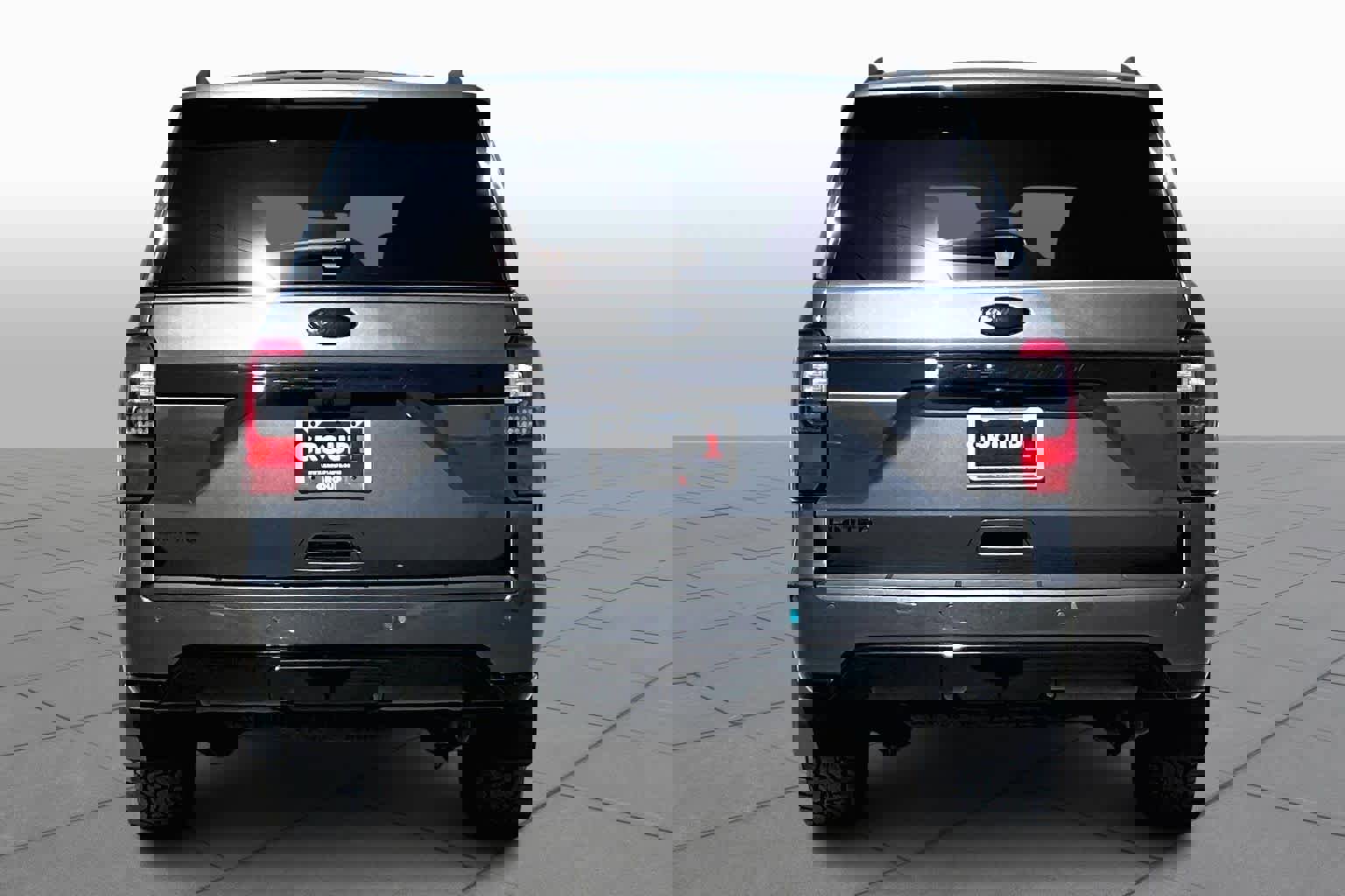 Used 2021 Ford Expedition Limited image 5