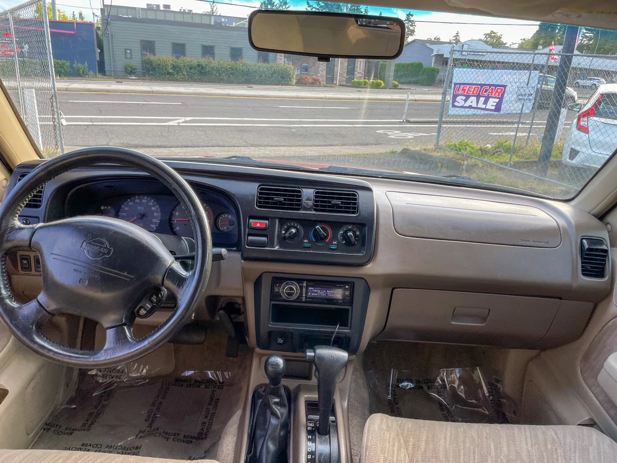 Used 2000 Nissan Frontier XE image 3
