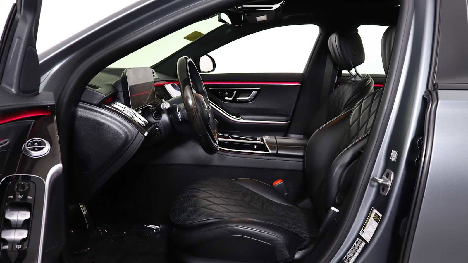 Used 2024 Mercedes-Benz S 580 4MATIC Sedan image 11