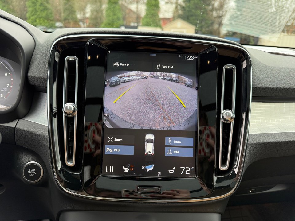 Used 2019 Volvo XC40 T5 Momentum image 19