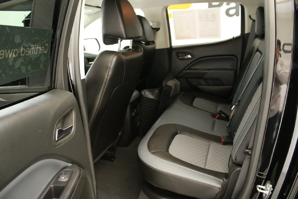 Used 2022 Chevrolet Colorado Z71 AWD/4WD image 21