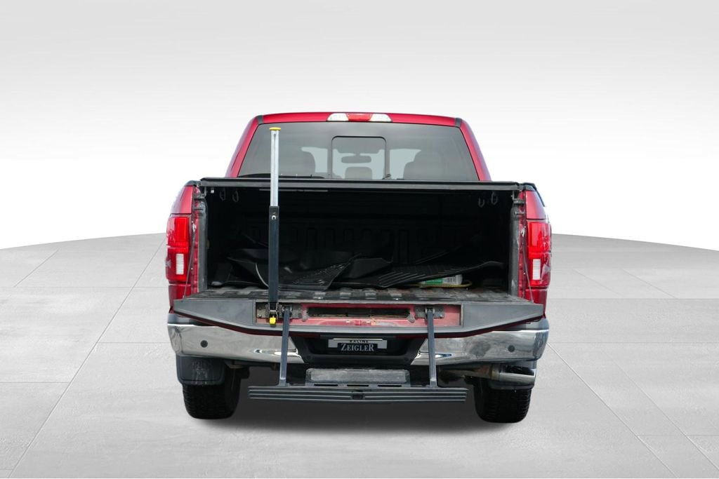 Used 2018 Ford F150 XLT w/ Equipment Group 302A Luxury image 12