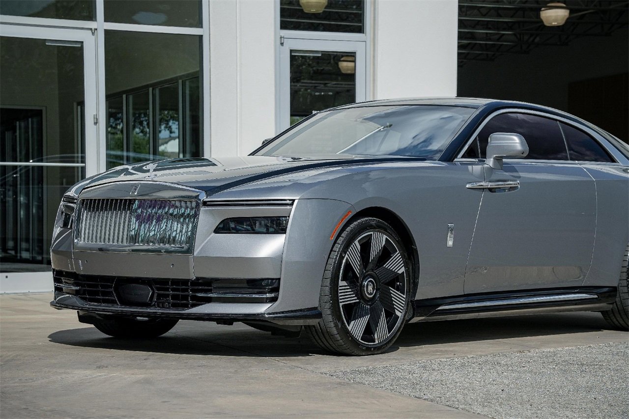 Certified 2025 Rolls-Royce Spectre w/ Spectre Launch Package image 15
