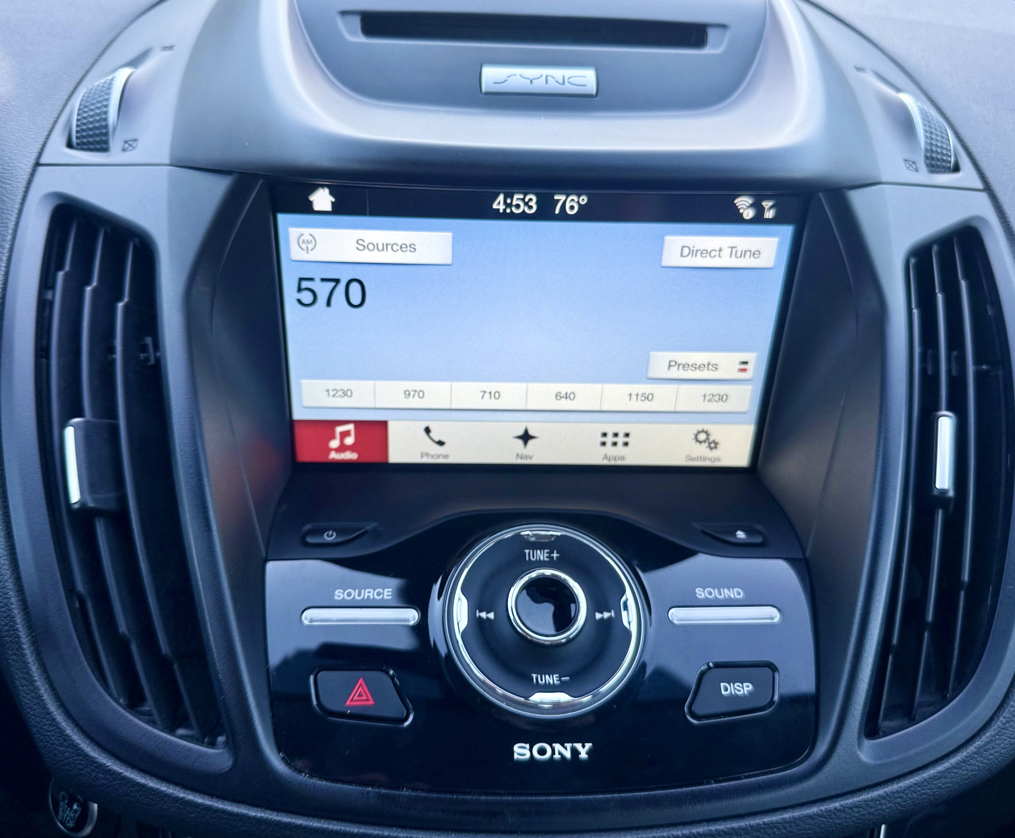 Used 2017 Ford C-MAX Energi Titanium FWD image 30