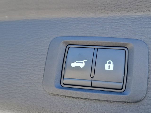 Used 2024 Mitsubishi Outlander SE image 12