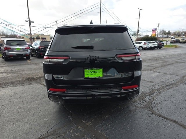 Used 2024 Jeep Grand Cherokee L Summit image 4