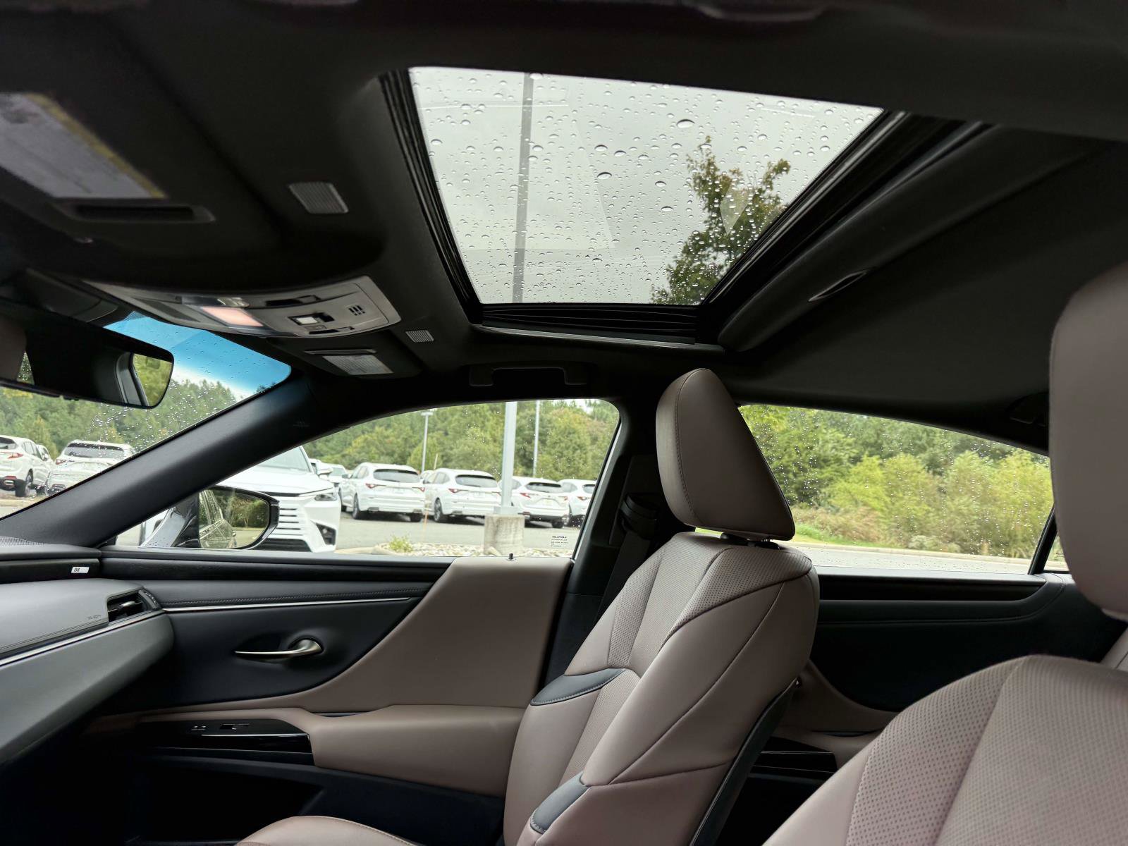Used 2025 Lexus ES 350 w/ Premium Package FWD image 20