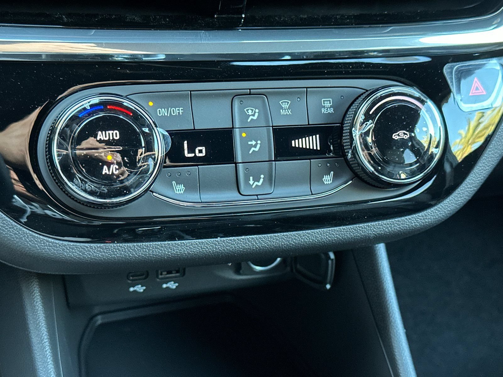 New 2026 Buick Envista Sport Touring w/ Convenience I Package FWD image 20