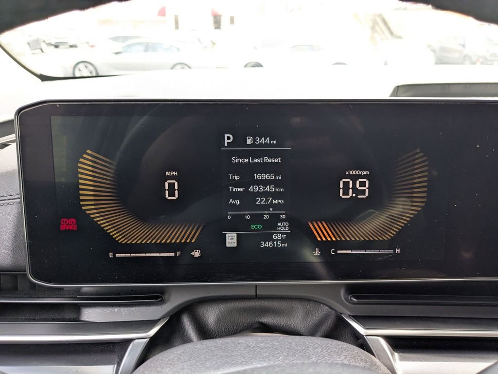 Used 2025 Kia Carnival image 13