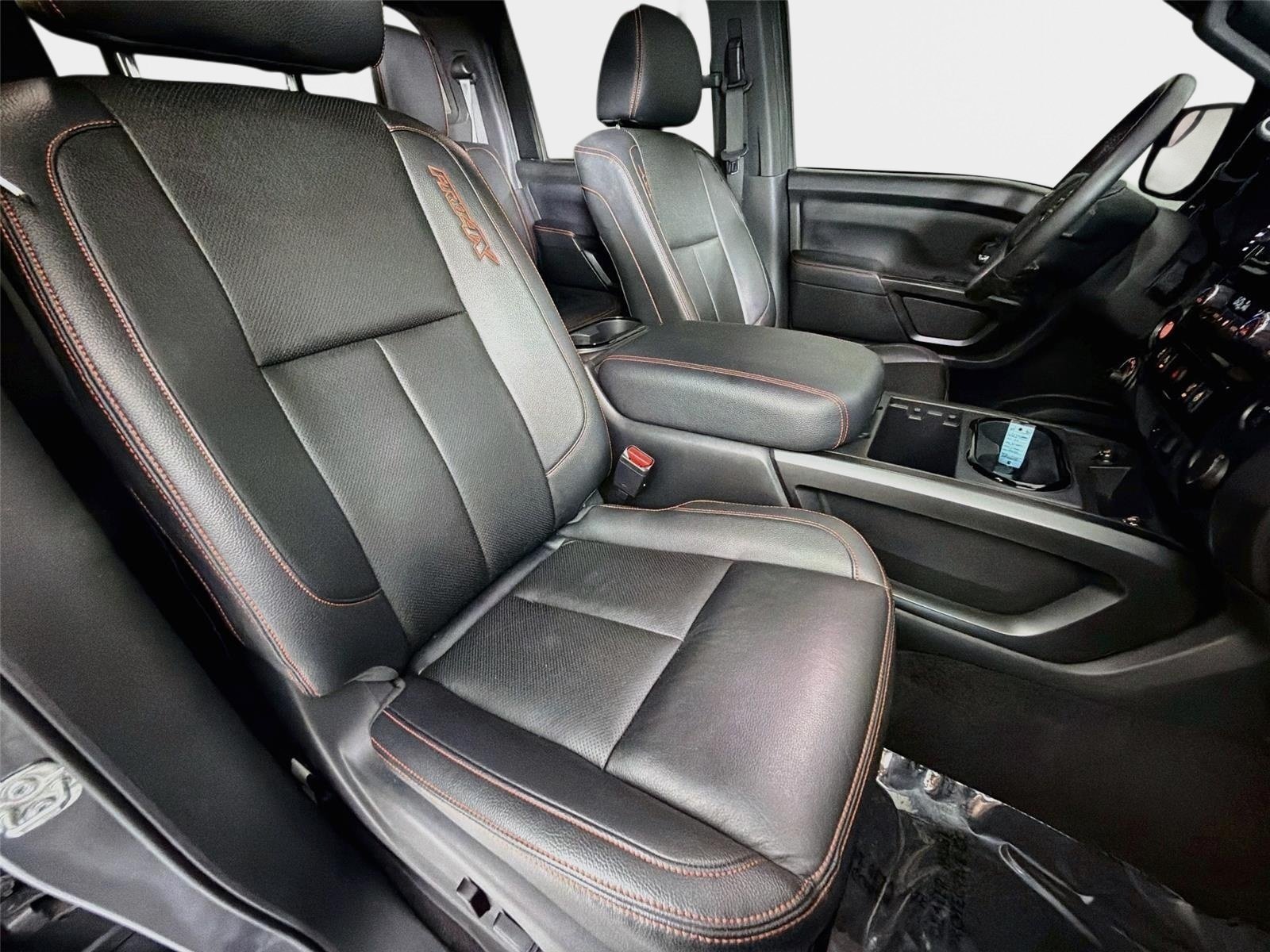 Used 2024 Nissan Titan PRO-4X w/ Pro-4x Convenience Package AWD/4WD image 29