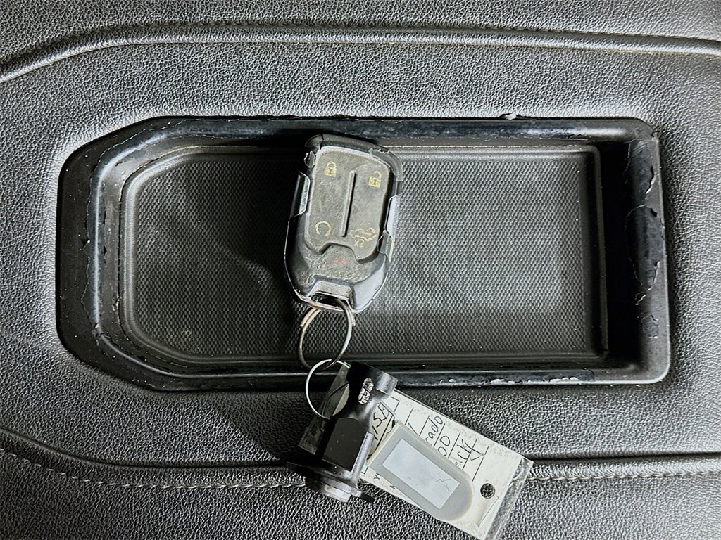 Used 2020 Chevrolet Silverado 2500 LTZ w/ LTZ Premium Package image 35