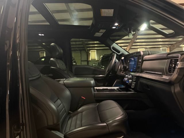 Used 2025 Ford F450 Platinum w/ FX4 Off-Road Package AWD/4WD image 11