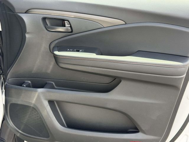Certified 2025 Honda Ridgeline TrailSport image 6