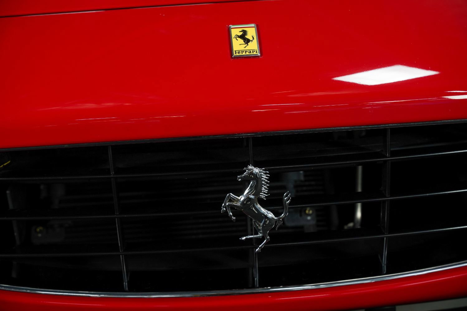 Used 2013 Ferrari California RWD image 13