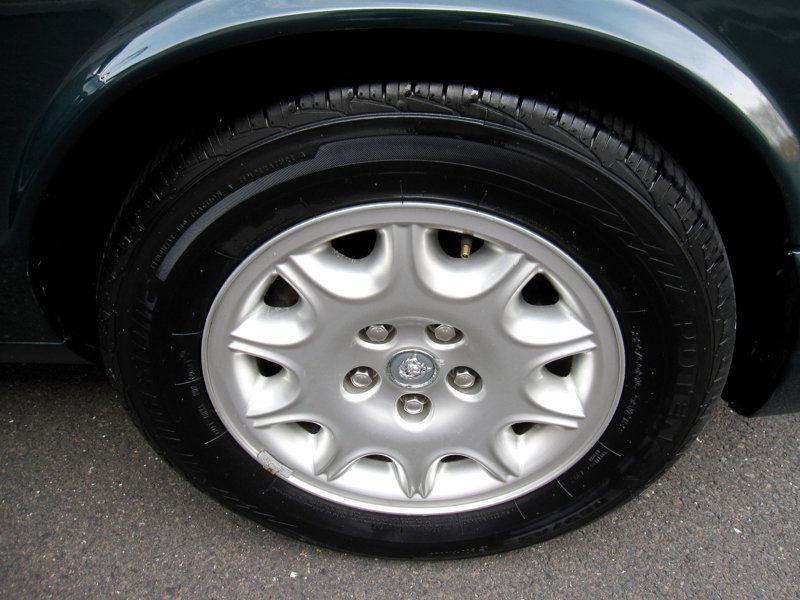 Used 2000 Jaguar XJ8 RWD image 34