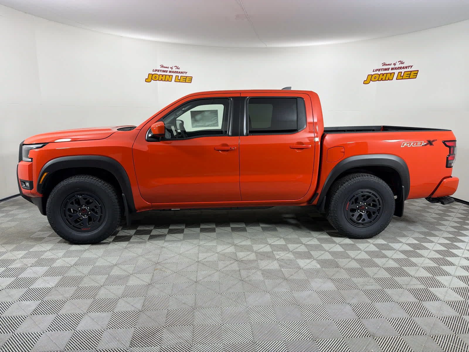 New 2026 Nissan Frontier Pro-X w/ Tow Package RWD image 2