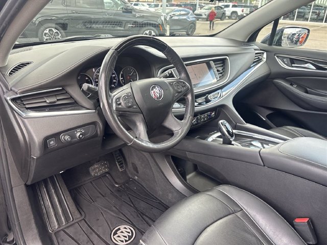 Used 2020 Buick Enclave Avenir w/ Avenir Technology Package AWD/4WD image 10