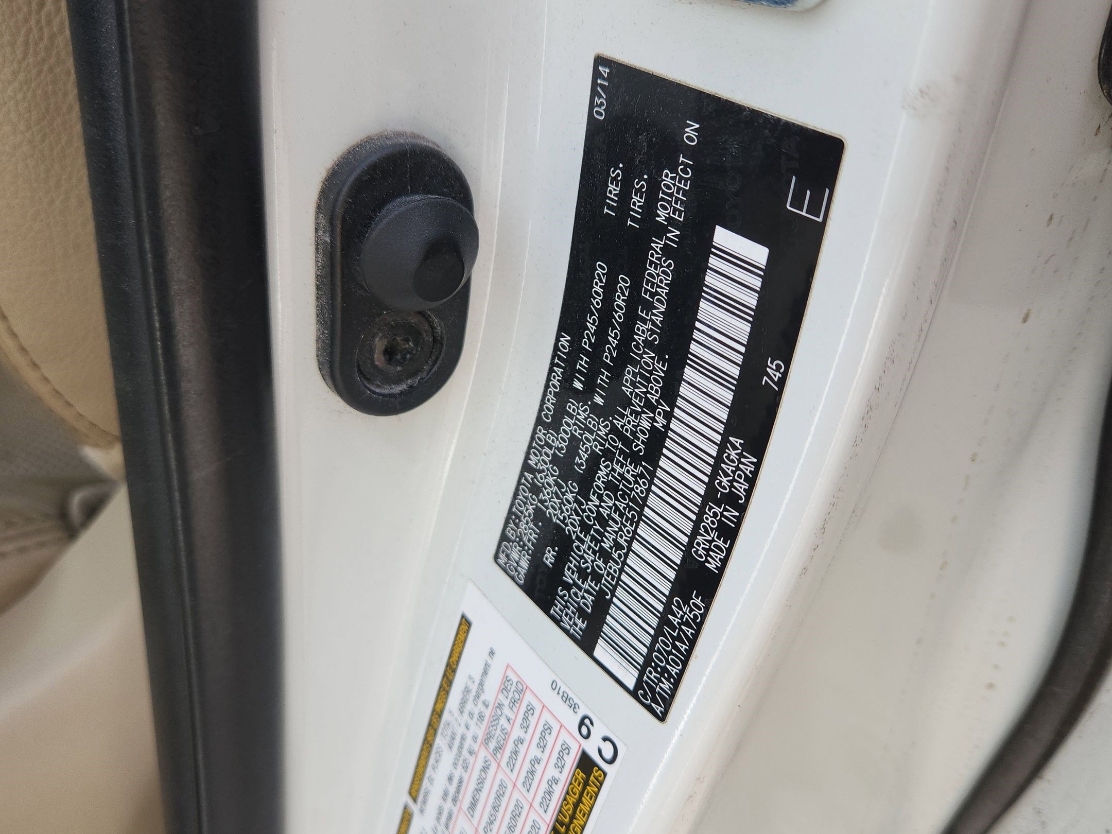 Used 2014 Toyota 4Runner Limited AWD/4WD image 18