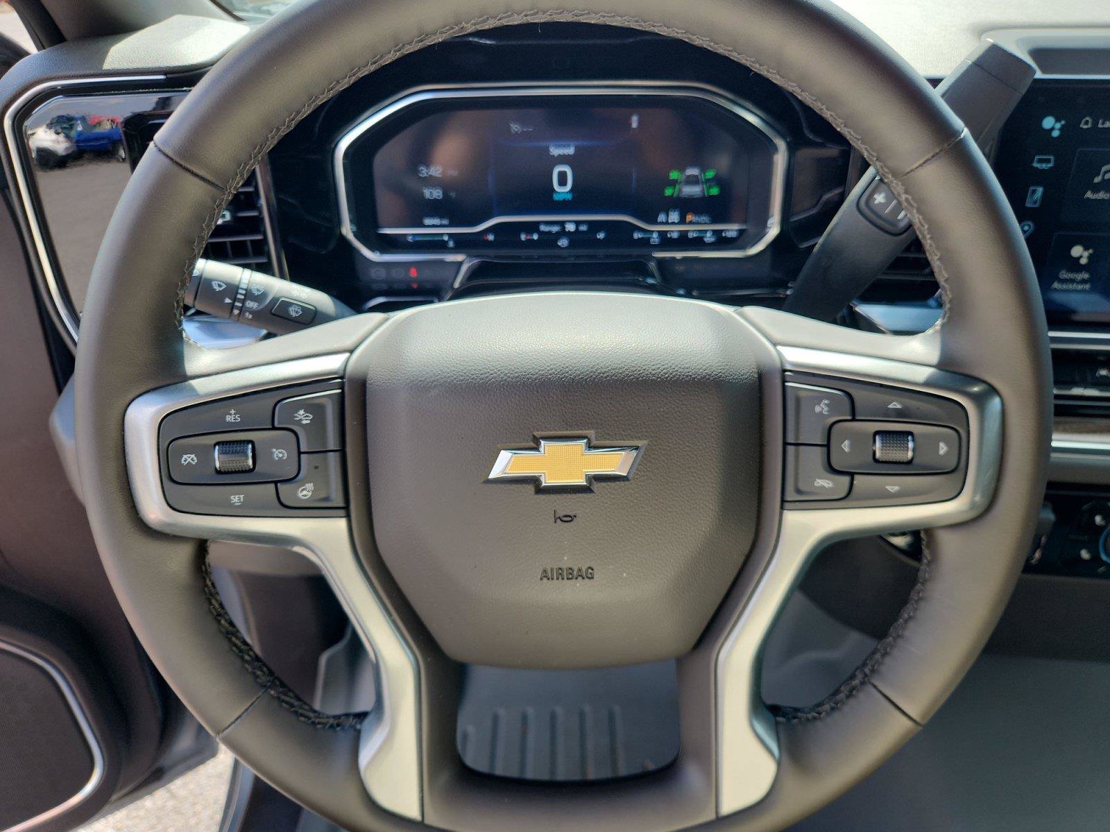 Used 2023 Chevrolet Silverado 1500 LT w/ Z71 Off-Road Package AWD/4WD image 20