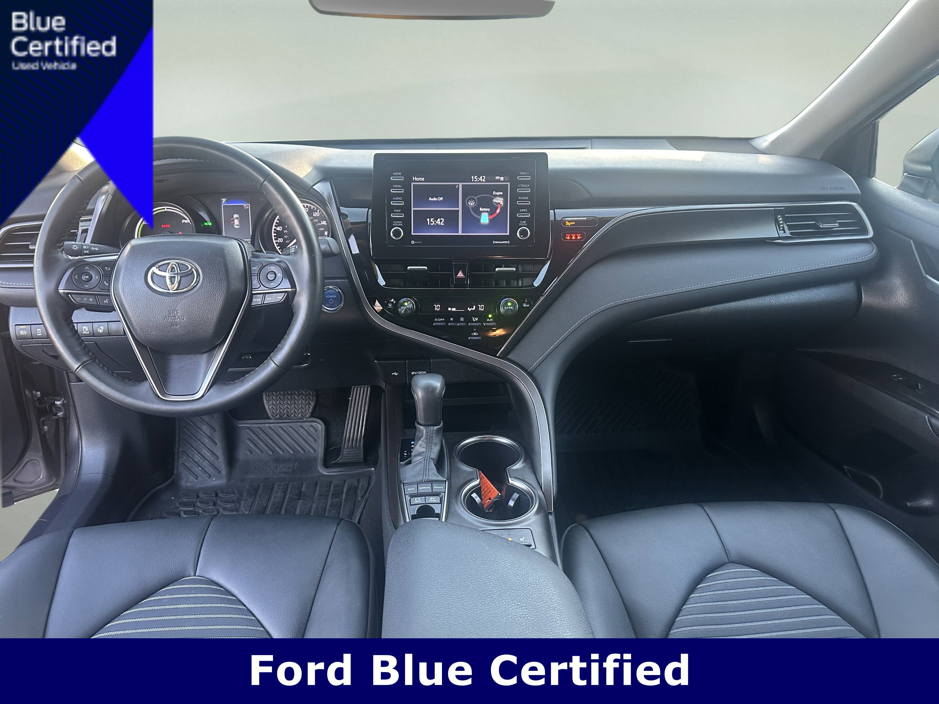 Used 2024 Toyota Camry SE w/ Cold Weather Package image 11