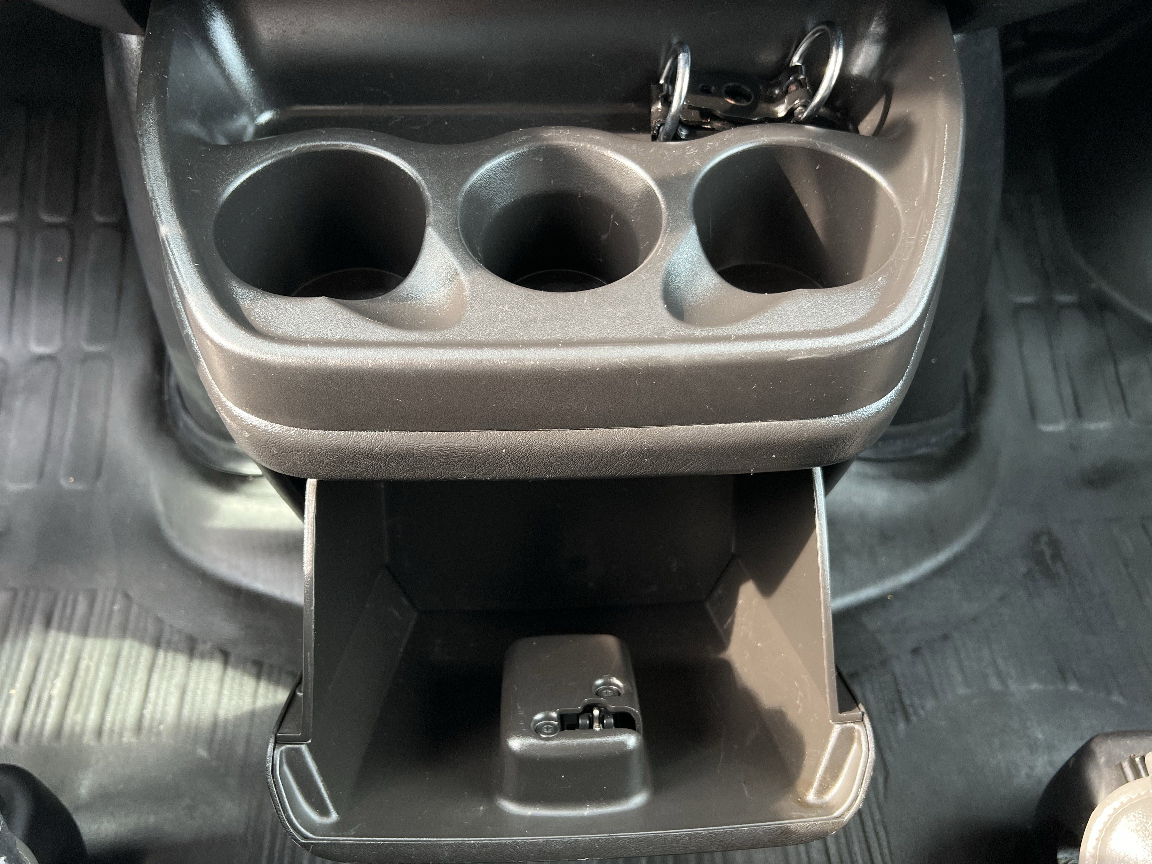 Used 2024 GMC Savana 2500 w/ Driver Convenience Package image 16