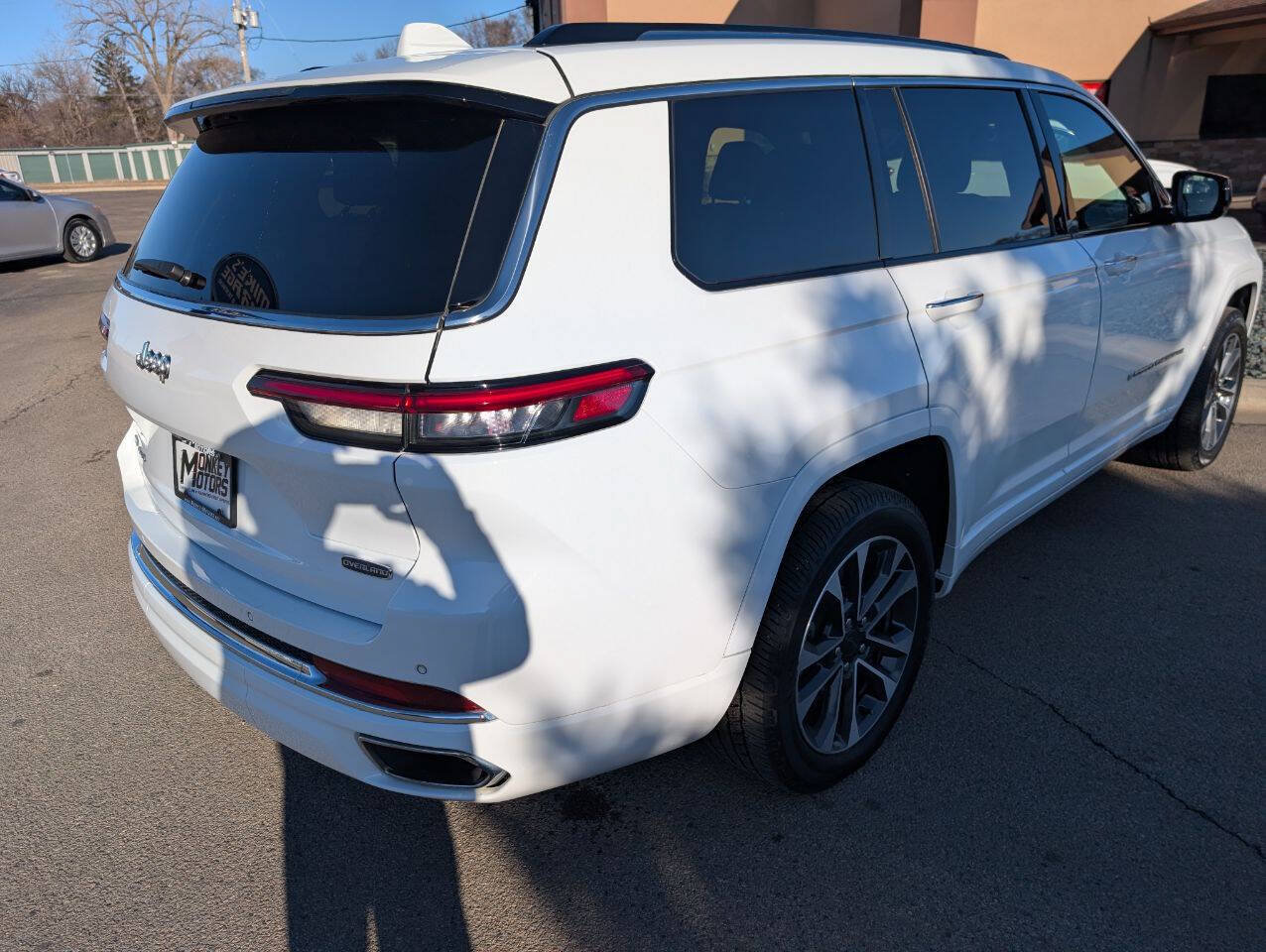 Used 2023 Jeep Grand Cherokee L Overland AWD/4WD image 9