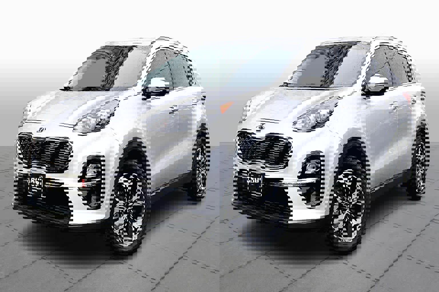 Used 2020 Kia Sportage EX image 2