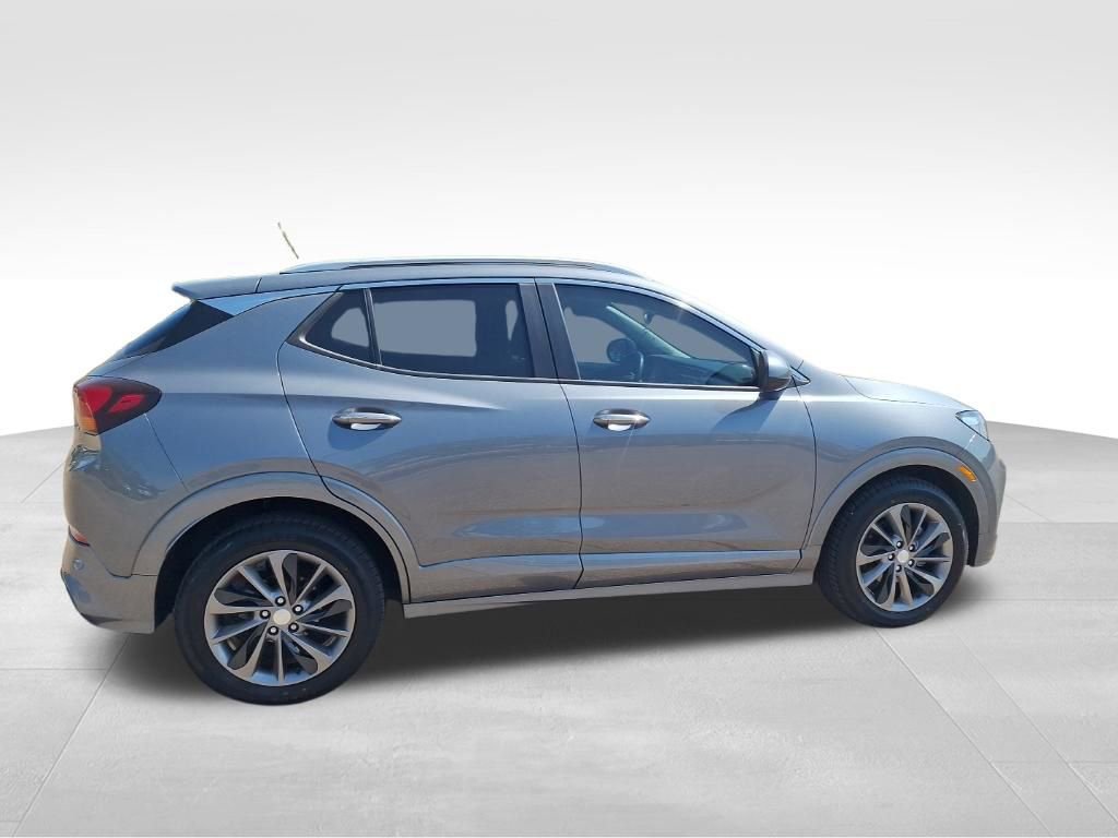 Used 2021 Buick Encore GX Select w/ Sport Touring Package image 7
