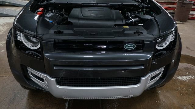 Used 2023 Land Rover Defender 90 S image 56