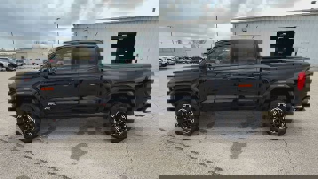 New 2026 GMC Canyon AT4 w/ Technology Plus Package image 5