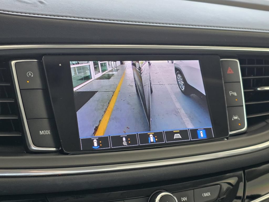 Used 2022 Buick Enclave Avenir w/ Avenir Technology Package FWD image 27