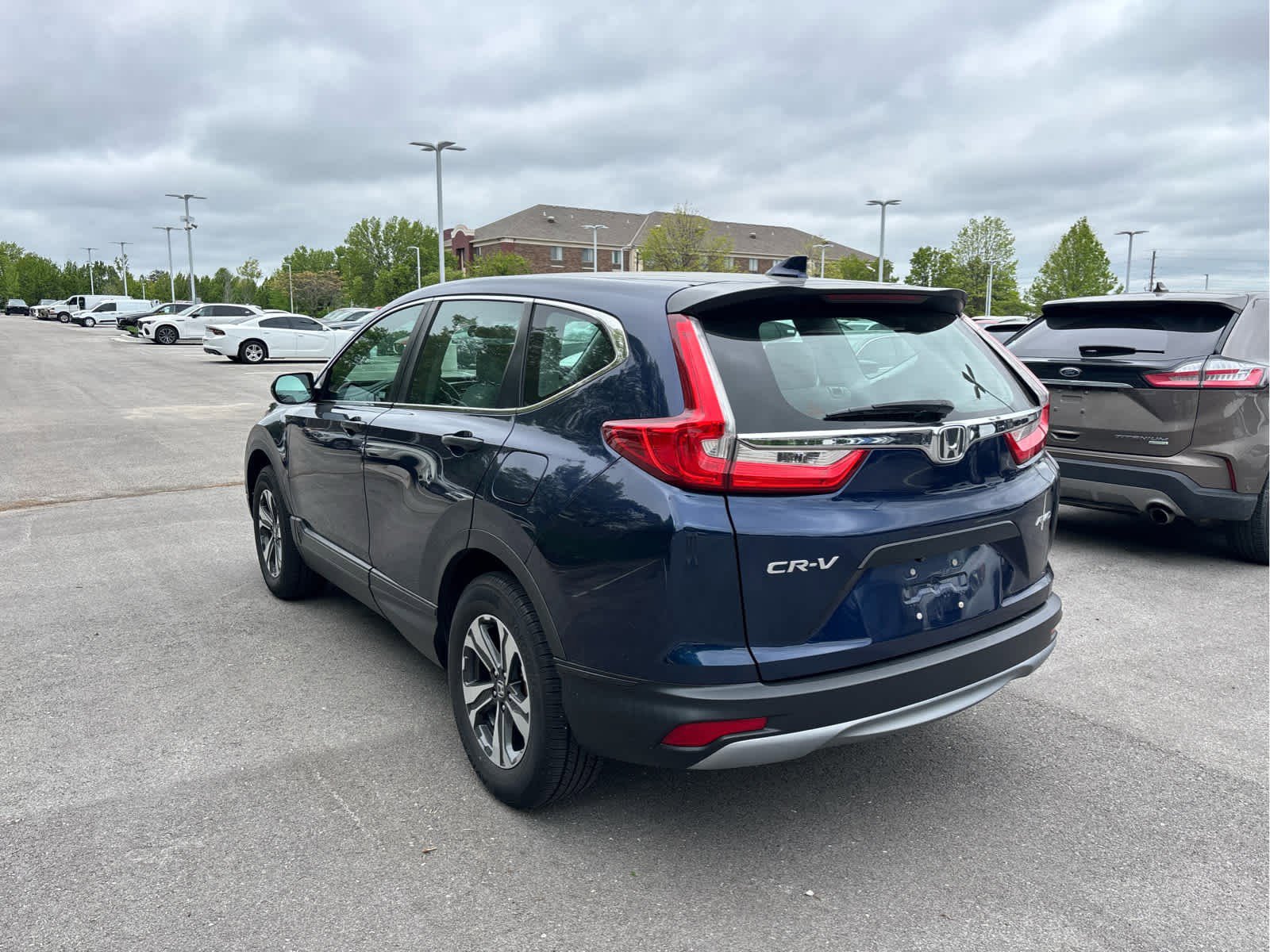 Used 2019 Honda CR-V LX image 3